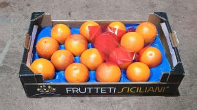 Foto Arance Tarocco Varietà Ippolito Calibro 4 Origine Italia Marchio Frutteti Siciliani  1